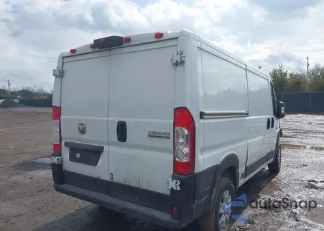 2024 Ram Promaster 1500 Slt Low Roof 136 Wb z USA, uszkodzony, nr VIN 3C6LRVAG6RE127973